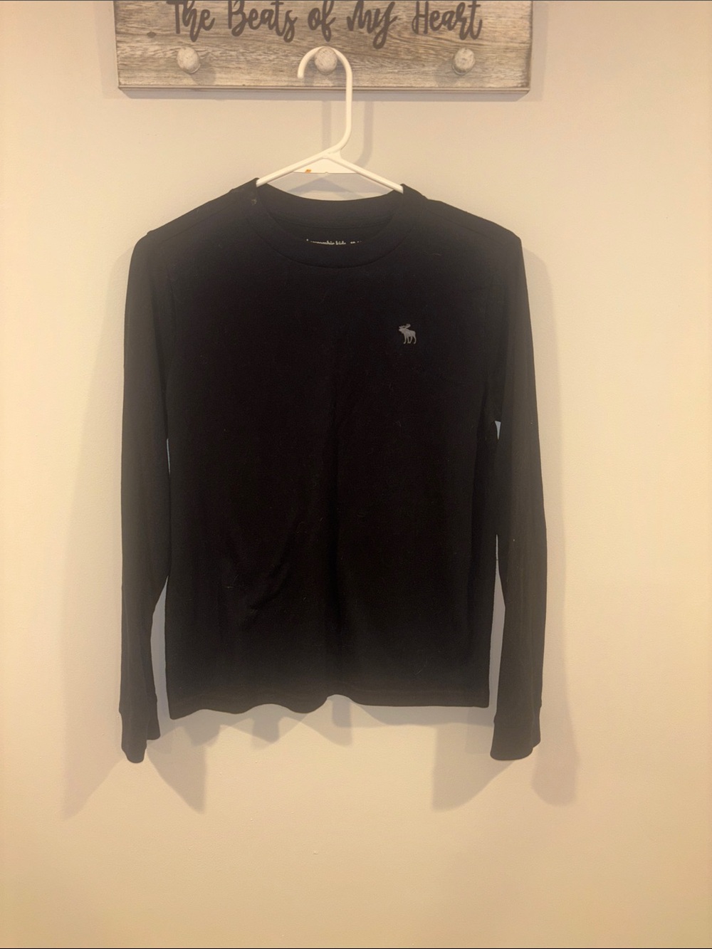 Abercrombie & Fitch Black Long Sleeve Crew Tee with Logo, kids large